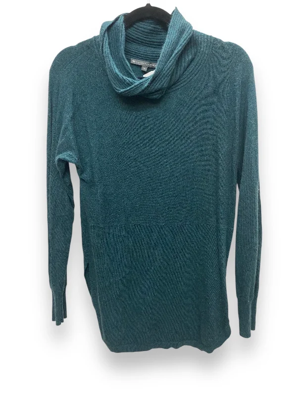 Top Long Sleeve By Cmf In Green, Size: M